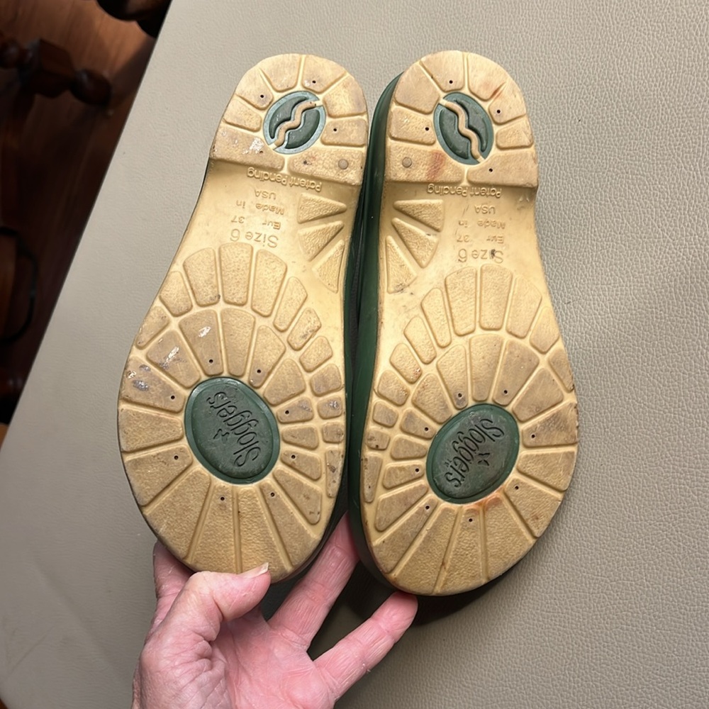 Sloggers Green Slip-On Garden Clogs made in USA - Picture 5 of 6